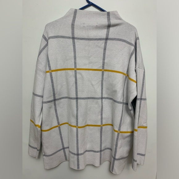 Tahari Womens sweater - Picture 2 of 5